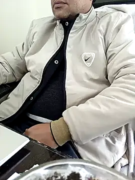 Hot-man39 online show from 19, 1, 2025