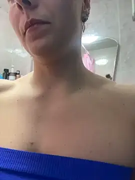 Snapshot of AlisaKissss chatting on 15, 5, 2026 AlisaKissss online show from 15, 5, 2026