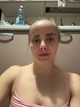 Snapshot of AlisaKissss chatting on 13, 6, 2026 AlisaKissss online show from 13, 6, 2026