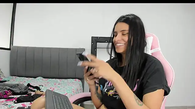 Snapshot of _elektrah chatting on 16, 2, 2025 elektrah online show from 16, 2, 2025