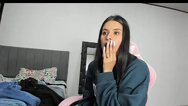 Snapshot of _elektrah chatting on 20, 2, 2025 elektrah online show from 20, 2, 2025