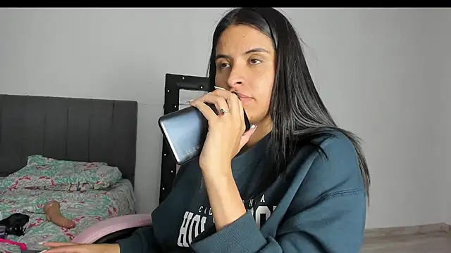 Snapshot of _elektrah chatting on 27, 2, 2025 elektrah online show from 27, 2, 2025