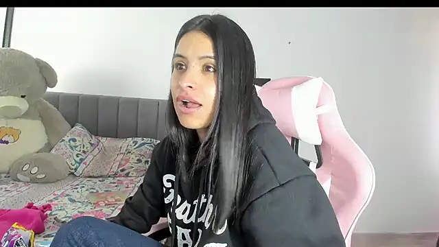 Snapshot of _elektrah chatting on 21, 3, 2025 elektrah online show from 21, 3, 2025