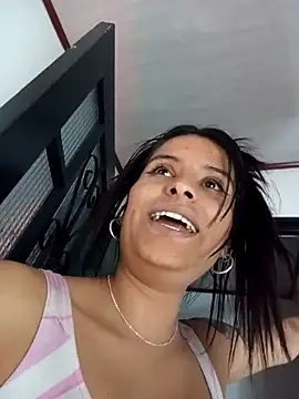 Snapshot of _elektrah chatting on 4, 10, 2025 elektrah online show from 4, 10, 2025