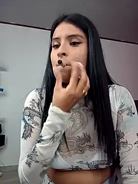 Snapshot of _elektrah chatting on 9, 10, 2025 elektrah online show from 9, 10, 2025