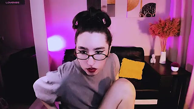 Snapshot of Lily_xBabe chatting on 9, 5, 2026 Lily xBabe online show from 9, 5, 2026