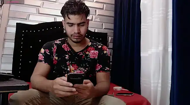 Snapshot of jaden_98_ chatting on 1, 2, 2025 jaden 98  online show from 1, 2, 2025