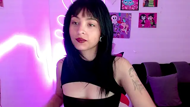 Snapshot of Kind_Scarlett chatting on 1, 2, 2025 Kind Scarlett online show from 1, 2, 2025