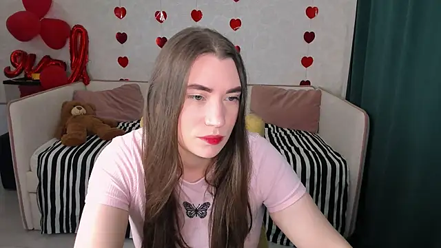 Snapshot of pussyhome2407 chatting on 5, 3, 2025 pussyhome2407 online show from 5, 3, 2025