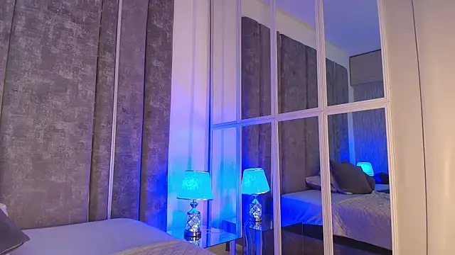 PaulinaDuarte online show from 8, 11, 2025