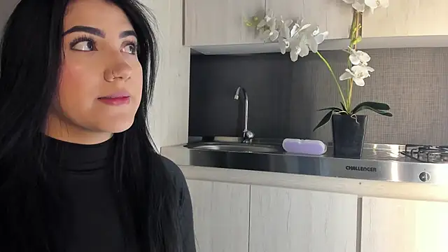 Snapshot of PaulinaDuarte chatting on 18, 2, 2026 PaulinaDuarte online show from 18, 2, 2026