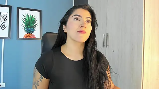 Snapshot of PaulinaDuarte chatting on 28, 2, 2026 PaulinaDuarte online show from 28, 2, 2026
