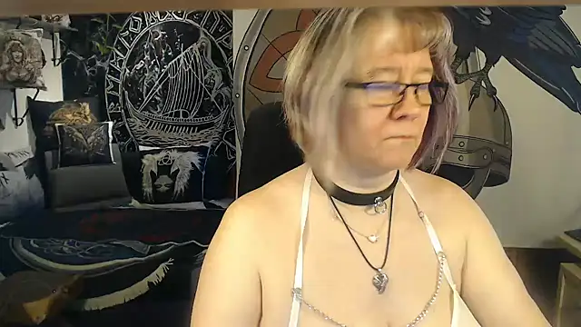 Snapshot of TittenMichelle chatting on 20, 2, 2026 TittenMichelle online show from 20, 2, 2026