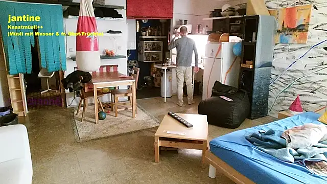 BongChannel online show from 12, 1, 2025