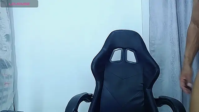 Jordan Gomez  online show from 29, 11, 2025