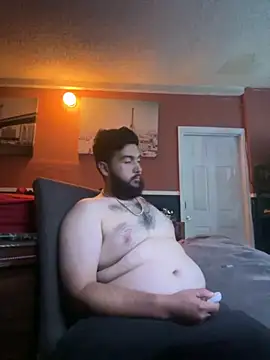 bigdickgio6923 online show from 28, 11, 2025