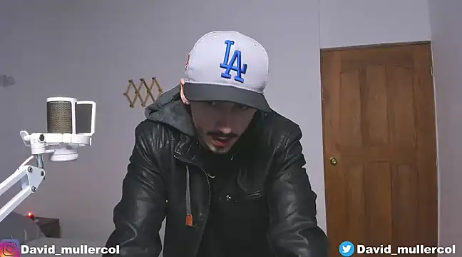 David Brown18 online show from 21, 12, 2024