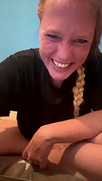 MoniqueLaFee online show from 20, 7, 2026