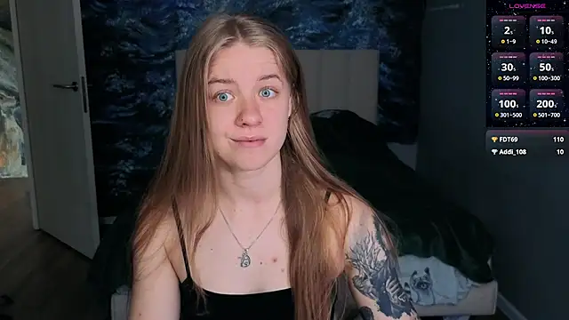 Snapshot of candy_maggie chatting on 22, 6, 2026 candy maggie online show from 22, 6, 2026