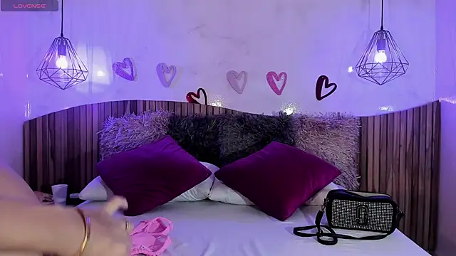 Ninakravis online show from 19, 2, 2025