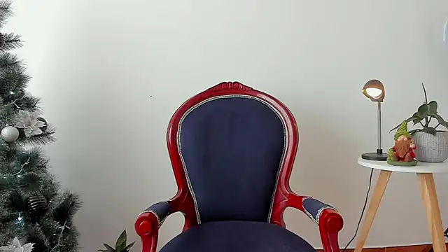 cuddlingbunny online show from 10, 12, 2024