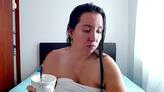 emely sexx20 online show from 22, 10, 2025