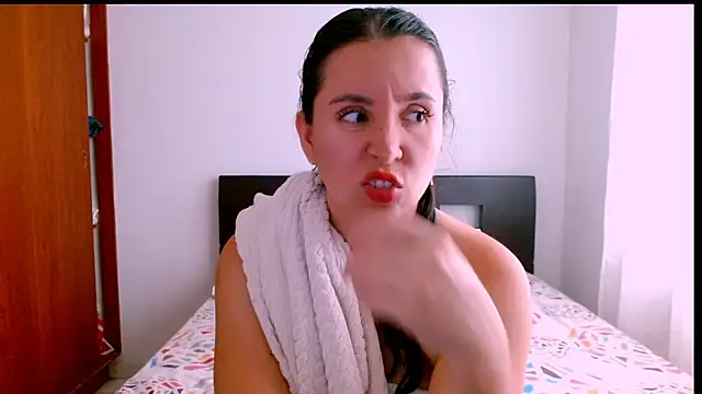 emely sexx20 online show from 10, 1, 2026