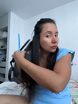 Snapshot of emely_sexx20 chatting on 17, 6, 2026 emely sexx20 online show from 17, 6, 2026