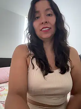 Snapshot of emely_sexx20 chatting on 30, 6, 2026 emely sexx20 online show from 30, 6, 2026