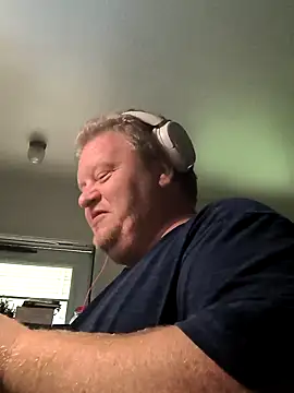 Snapshot of jrsexy83 chatting on 16, 4, 2026 jrsexy83 online show from 16, 4, 2026