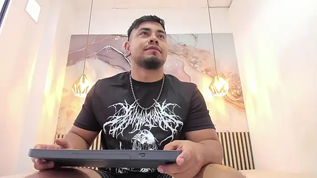 Snapshot of BrianMalonee chatting on 11, 2, 2026 BrianMalonee online show from 11, 2, 2026