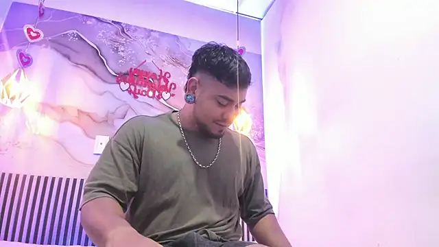 Snapshot of BrianMalonee chatting on 17, 2, 2026 BrianMalonee online show from 17, 2, 2026