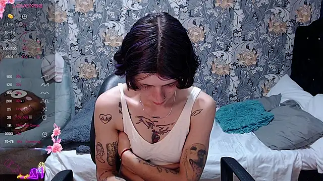 Snapshot of pretty_cristal69 chatting on 8, 6, 2026 pretty cristal69 online show from 8, 6, 2026