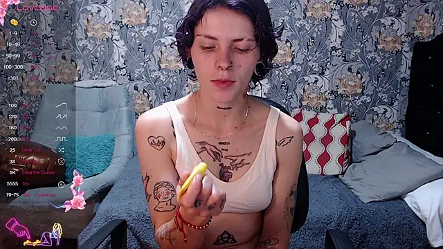 Snapshot of pretty_cristal69 chatting on 24, 6, 2026 pretty cristal69 online show from 24, 6, 2026