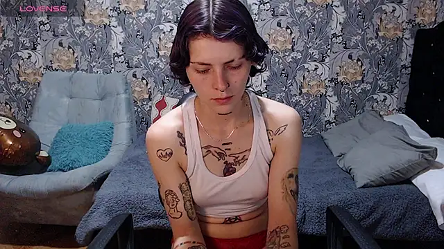 Snapshot of pretty_cristal69 chatting on 27, 6, 2026 pretty cristal69 online show from 27, 6, 2026