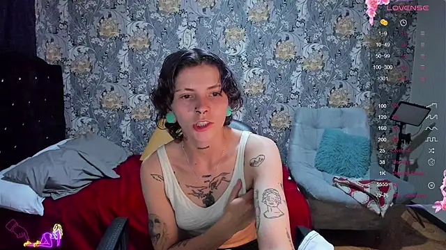 Snapshot of pretty_cristal69 chatting on 14, 7, 2026 pretty cristal69 online show from 14, 7, 2026