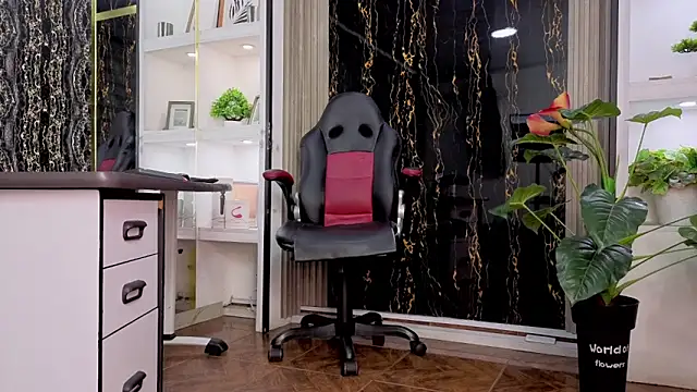 MissEscarleth online show from 20, 3, 2026