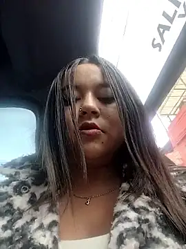 Snapshot of Cristal__04 chatting on 23, 4, 2026 Cristal 04 online show from 23, 4, 2026