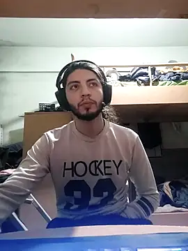 kleineid77 online show from 6, 1, 2026