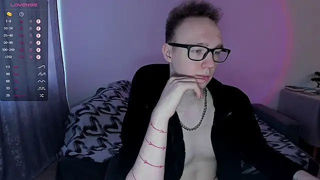 Snapshot of Alex_silents chatting on 25, 1, 2025 Alex silents online show from 25, 1, 2025