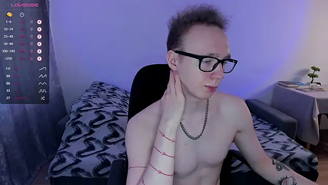 Snapshot of Alex_silents chatting on 9, 2, 2025 Alex silents online show from 9, 2, 2025