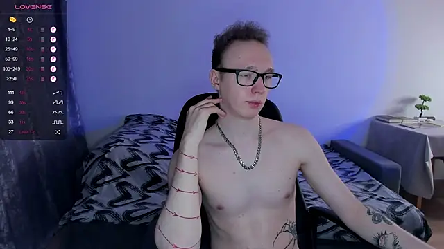 Snapshot of Alex_silents chatting on 14, 2, 2025 Alex silents online show from 14, 2, 2025