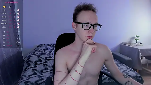 Snapshot of Alex_silents chatting on 27, 2, 2025 Alex silents online show from 27, 2, 2025