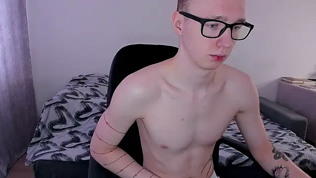 Snapshot of Alex_silents chatting on 19, 3, 2025 Alex silents online show from 19, 3, 2025