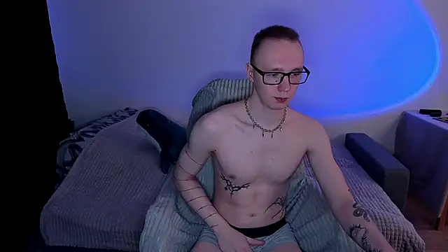 Snapshot of Alex_silents chatting on 14, 10, 2025 Alex silents online show from 14, 10, 2025