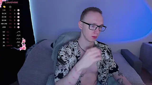 Snapshot of Alex_silents chatting on 20, 10, 2025 Alex silents online show from 20, 10, 2025