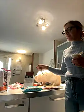 Snapshot of casalinga88 chatting on 13, 10, 2025 casalinga88 online show from 13, 10, 2025