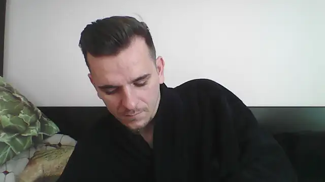 Huge cock22cm online show from 8, 3, 2025