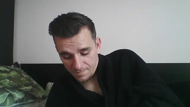 Huge cock22cm online show from 14, 3, 2025