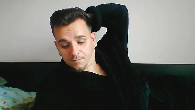 Huge cock22cm online show from 23, 10, 2025